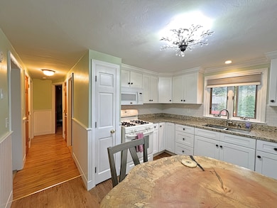 63 Maple Ridge Dr, Somers, CT 06071 - photo 6