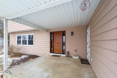 4927 Capitol View Rd, Middleton, WI 53562 - photo 2