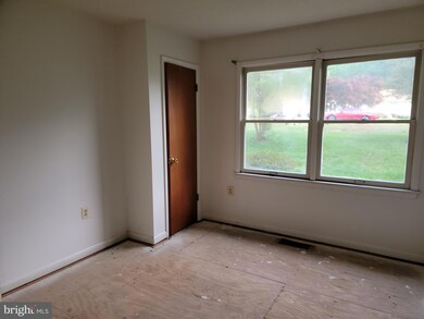 36835 Elizabeth Ct, Mechanicsville, MD 20659 - photo 4