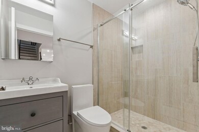 1436 Parrish St unit 3, Philadelphia, PA 19130 - photo 6