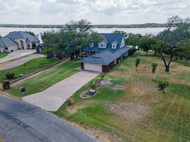 3923 & 3925 Buena Vista Cir, Granbury, TX 76049 - photo 3