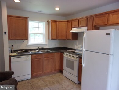 33 Johnson Rd, Colonial Beach, VA 22443 - photo 4