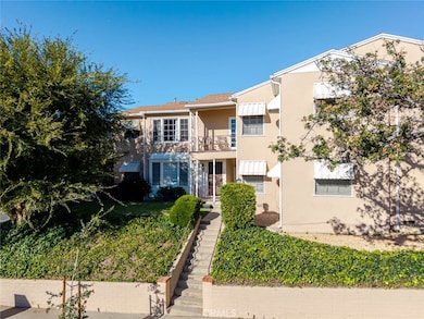 1305 E Glenoaks Blvd unit D, Glendale, CA 91206 - photo 2