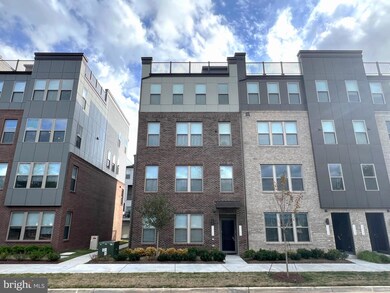 13542 Innovation Station Loop, Herndon, VA 20171 - photo 2