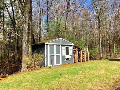 344 Deerfield Rd, Allenstown, NH 03275 - photo 5