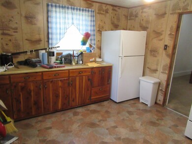 814 Paca St, Pulaski, VA 24301 - photo 4