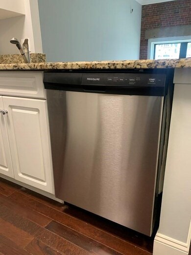 Parris Landing unit 5212, Charlestown, MA 02129 - photo 7