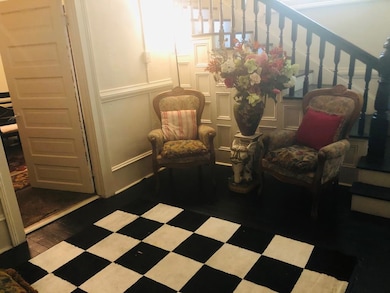 401 W Hampton Ave, Sumter, SC 29150 - photo 2