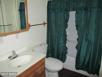 125 Hickory Dr, Ridgeley, WV 26753 - photo 4