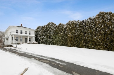 1914 Mendon Rd, Woonsocket, RI 02895 - photo 4