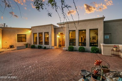 07-Front Courtyard