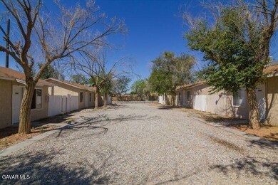 2616 Desert St unit 11, Rosamond, CA 93560 - photo 3