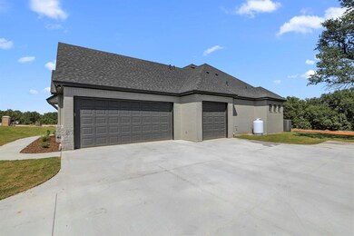 3932 Legend Trail, Granbury, TX 76049 - photo 4