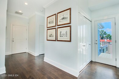 633 Steamboat Rd unit 4, Greenwich, CT 06830 - photo 3