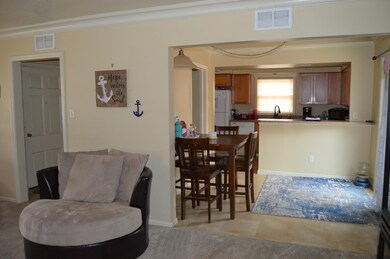 Living Rm to Dining Rm