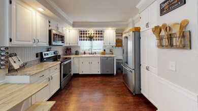 62-Conant-Ave-Kitchen