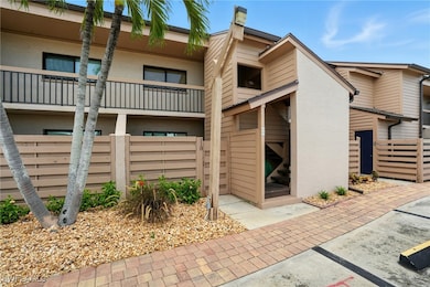 896 Buttonwood Dr unit 110, Fort Myers Beach, FL 33931 - photo 7