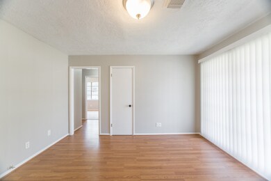 10322 Lera St, Houston, TX 77016 - photo 5