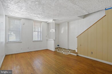2656 W Franklin St, Baltimore, MD 21223 - photo 2