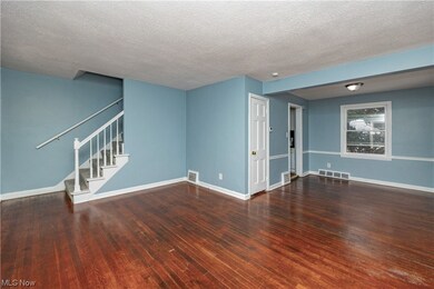 5429 Dalewood Ave, Maple Heights, OH 44137 - photo 3