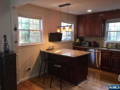 9 Burlington Place unit 1X, Fair Lawn, NJ 07410 - photo 3