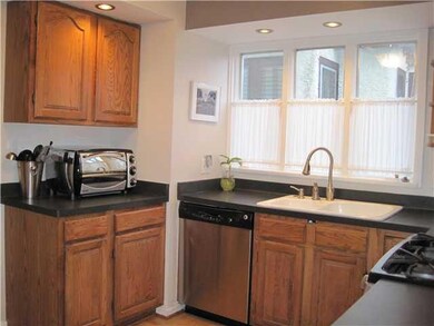 Kitchen Bright Remodeled Kitchen w/ New Counters, 