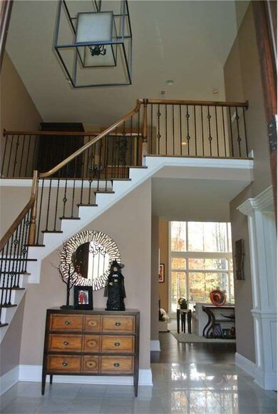 585 Club Dr, Aurora, OH 44202 - photo 2