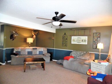 Spacious Livingroom