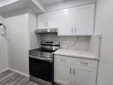 133 Harmon Cove Tower unit 133, Secaucus, NJ 07094 - photo 3