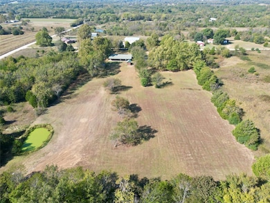 921 S 24th St, Okemah, OK 74859 - photo 3