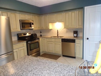 5021 Denise Way, Floyds Knobs, IN 47119 - photo 5