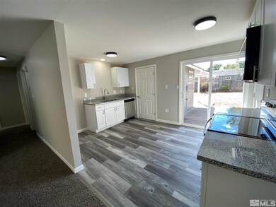 571 Oleander Way, Sparks, NV 89431 - photo 5