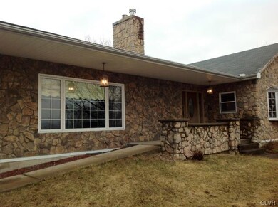 295 Crown View Ave, Stockertown, PA 18083 - photo 5