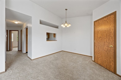 1370 44th St unit E, Marion, IA 52302 - photo 4