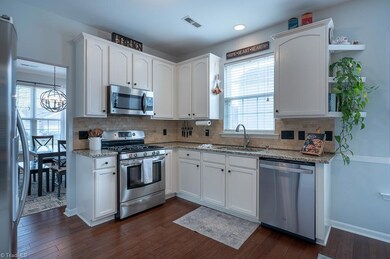 2669 Hidden Pond Cv High Point NC 27265
