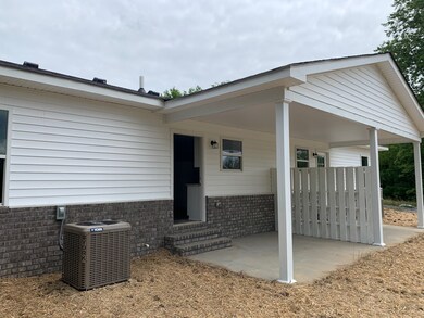 1214 Mill St unit A, Westmoreland, TN 37186 - photo 2