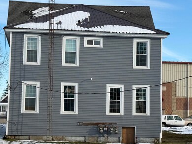 332 S Main St, Montpelier, IN 47359 - photo 2