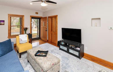 412 Fulton Dr, Des Moines, IA 50315 - photo 4