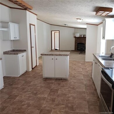 Kitchen island area