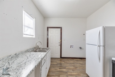 344 SW Avenue A, Hamlin, TX 79520 - photo 6