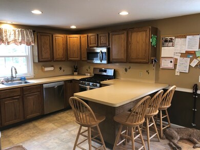 119 Longhill Rd, Franklin, MA 02038 - photo 3