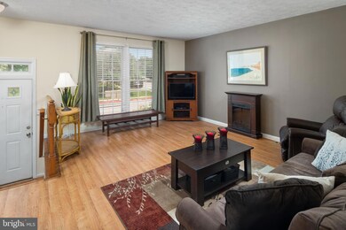 7918 Brightmeadow Ct, Ellicott City, MD 21043 - photo 6