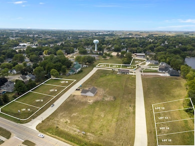 110 Deerfield Cir unit Whitetail Bluff Lot, Waverly, IA 50677 - photo 2