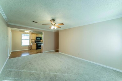 615 Brookfield Dr, Hurst, TX 76053 - photo 5