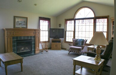 970 Kingsway Cir, Howard, OH 43028 - photo 5