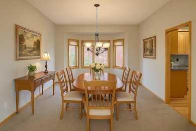 5887 Blackberry Bridge Path, Inver Grove Heights, MN 55076 - photo 7