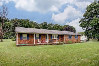 8435 Bruce Ct NW, Canal Winchester, OH 43110 - photo 3