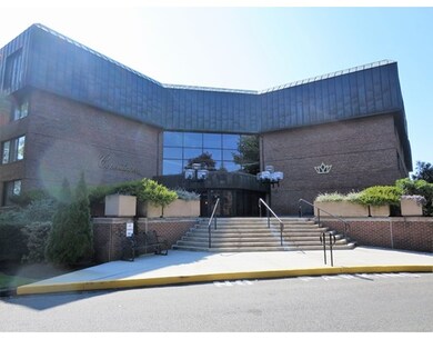 406 Paradise Rd unit 3S, Swampscott, MA 01907 - photo 3