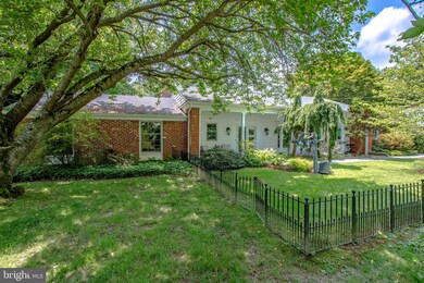 805 Vauclain Rd, Bryn Mawr, PA 19010 - photo 4