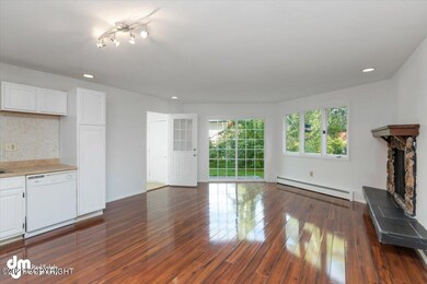 04-Living Room MS_8745